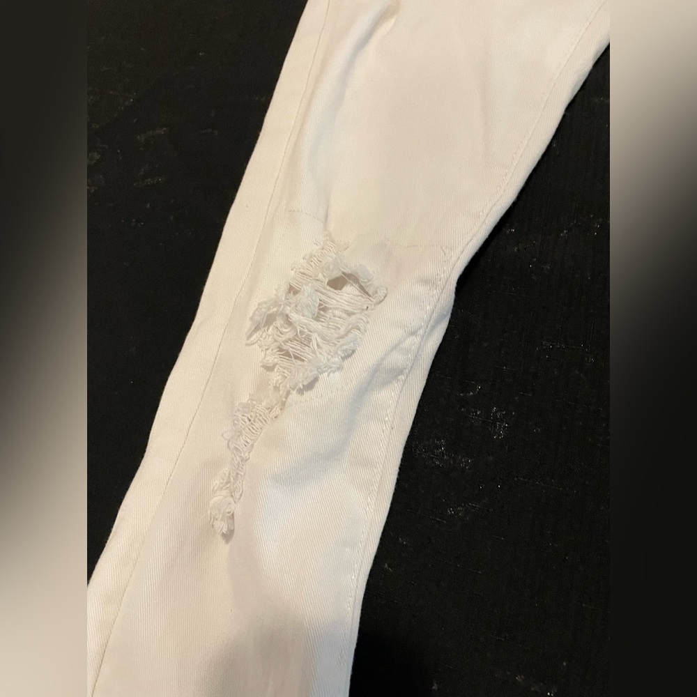 🔴 Encrypted Jeans - Picture 3 of 9
